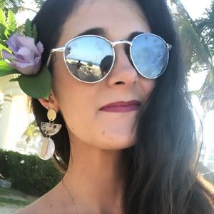 Meet your Posher, Haley